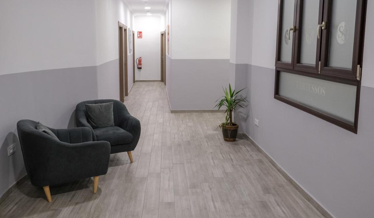 Hostal Tartessos Valensiya Dış mekan fotoğraf